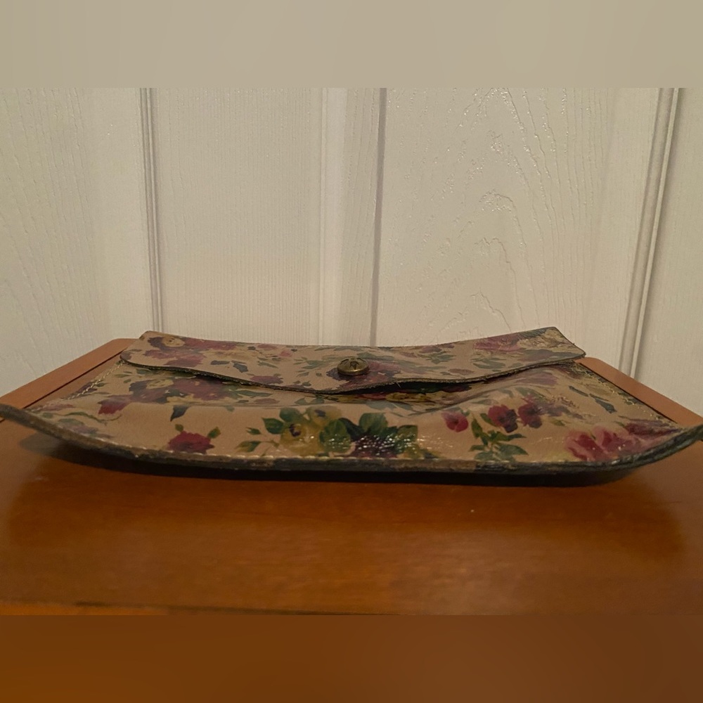 Patricia Nash Clutch Purse - Picture 3 of 6